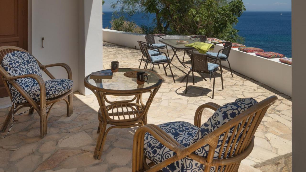 Ivi Beach Front Villa, Leros Vromolithos Exterior foto