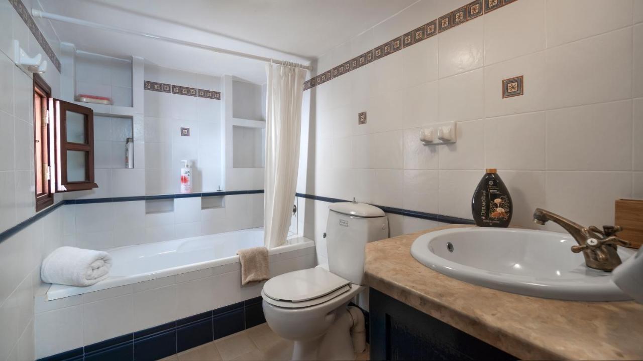 Ivi Beach Front Villa, Leros Vromolithos Exterior foto