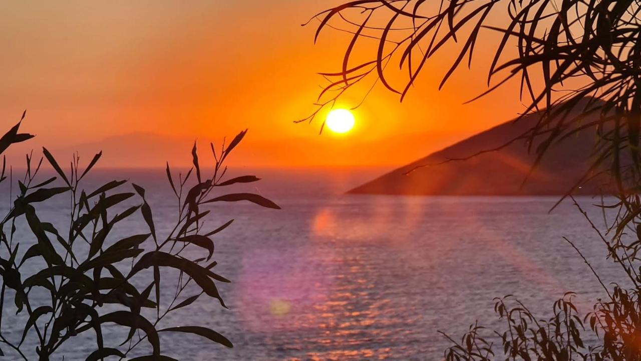 Ivi Beach Front Villa, Leros Vromolithos Exterior foto